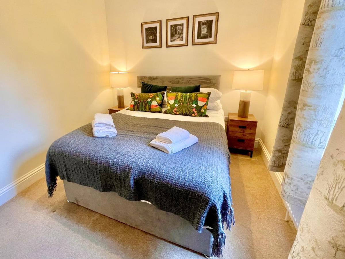 Clifford'S Reach At Bluebridge Court With Free Parking Apartman York Kültér fotó