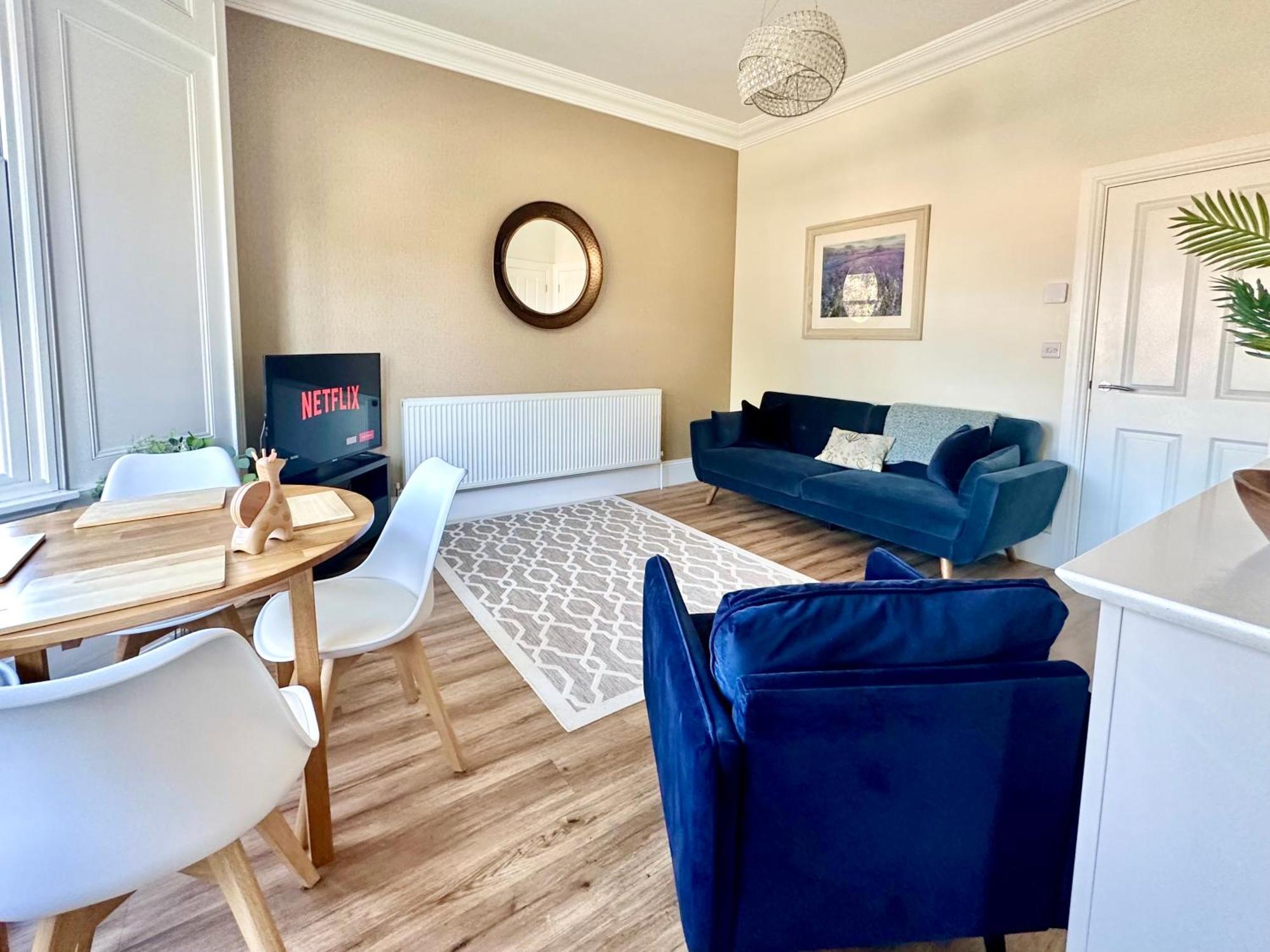 Clifford'S Reach At Bluebridge Court With Free Parking Apartman York Kültér fotó