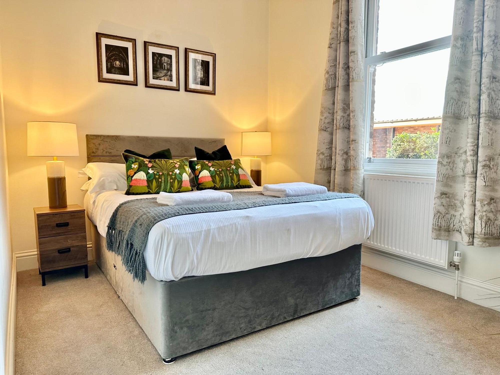Clifford'S Reach At Bluebridge Court With Free Parking Apartman York Kültér fotó
