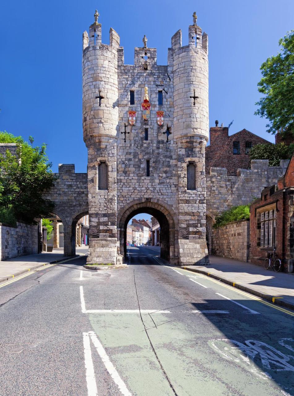 Clifford'S Reach At Bluebridge Court With Free Parking Apartman York Kültér fotó